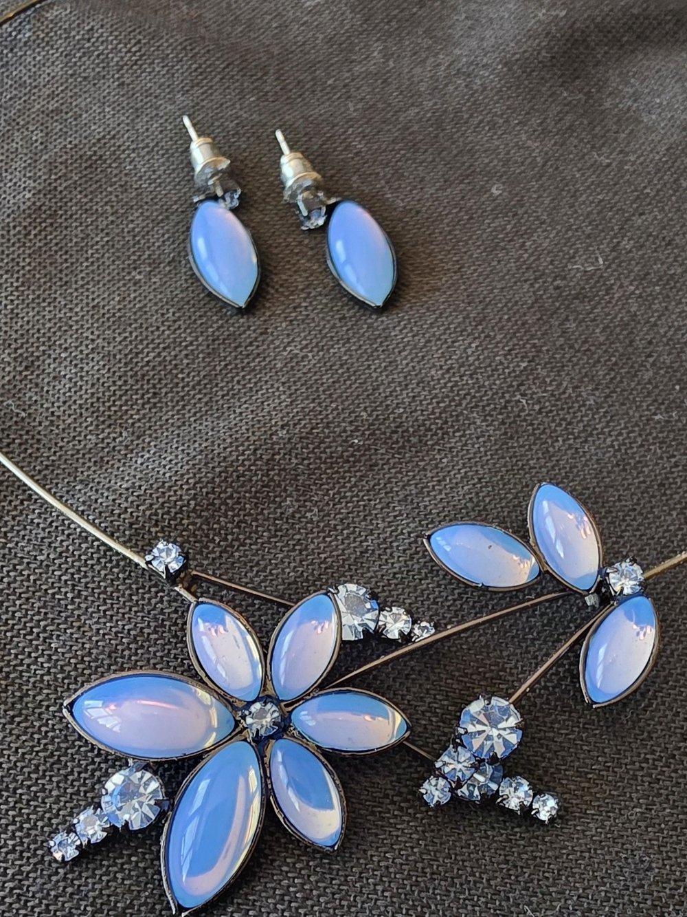 Blue Opalescent Stone & Rhinestone Floral Choker Necklace with Matching Earrings